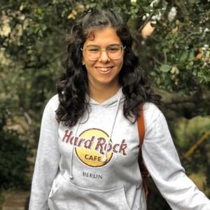 Meet your Posher, Zeynep